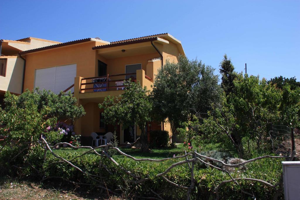 Appartamenti Salusai Trinita d'Agultu e Vignola Номер фото