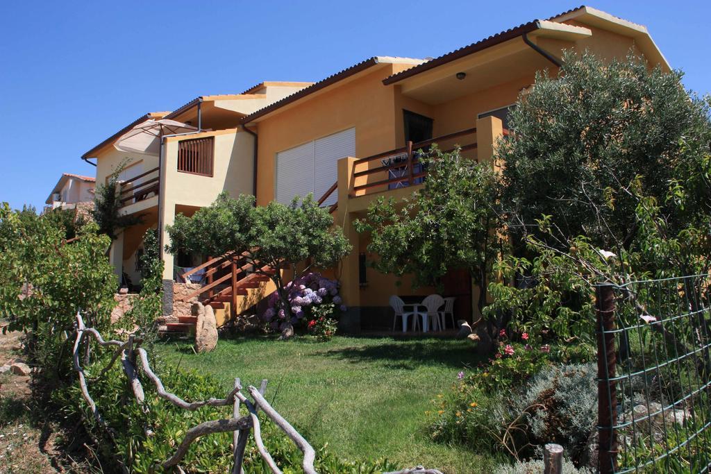 Appartamenti Salusai Trinita d'Agultu e Vignola Номер фото