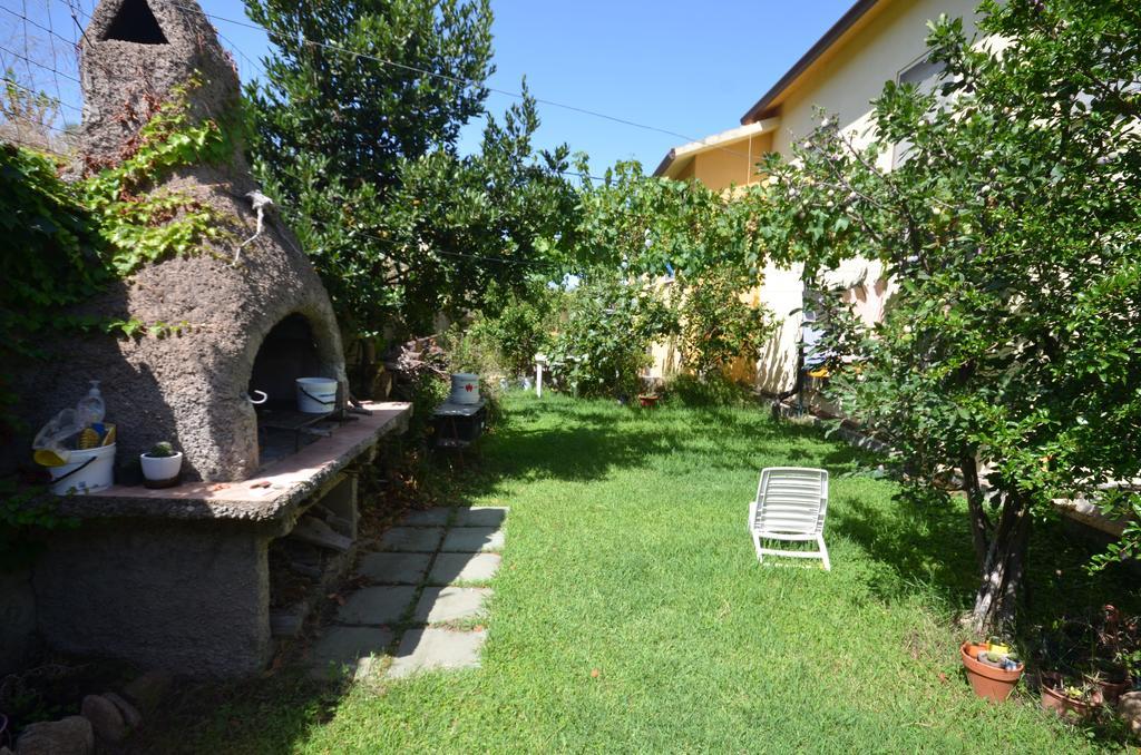 Appartamenti Salusai Trinita d'Agultu e Vignola Экстерьер фото
